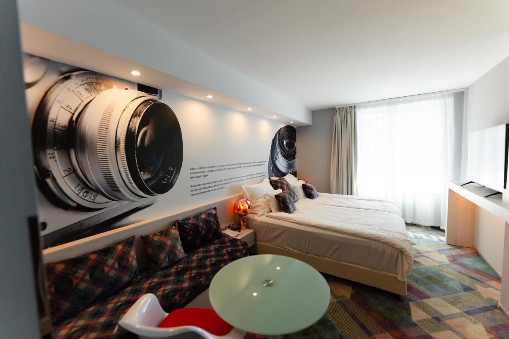 Science Hotel Premium Szeged Bagian luar foto